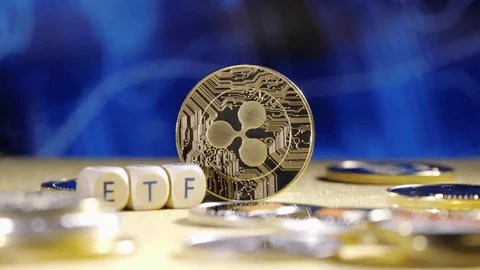 Grayscale Just Made Another XRP Move As ETFs Cross $2 Billion Milestone