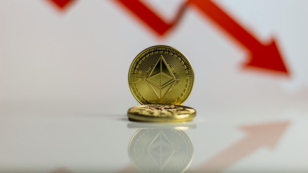 Ethereum Struggles Below $2,000 As Volume Dries Up And Bears Dominate