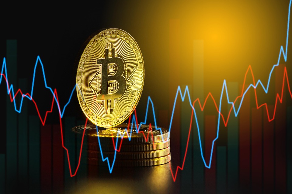 Analyst Who Predicted The Bitcoin Crash from $82,000 Reveals What’s Next